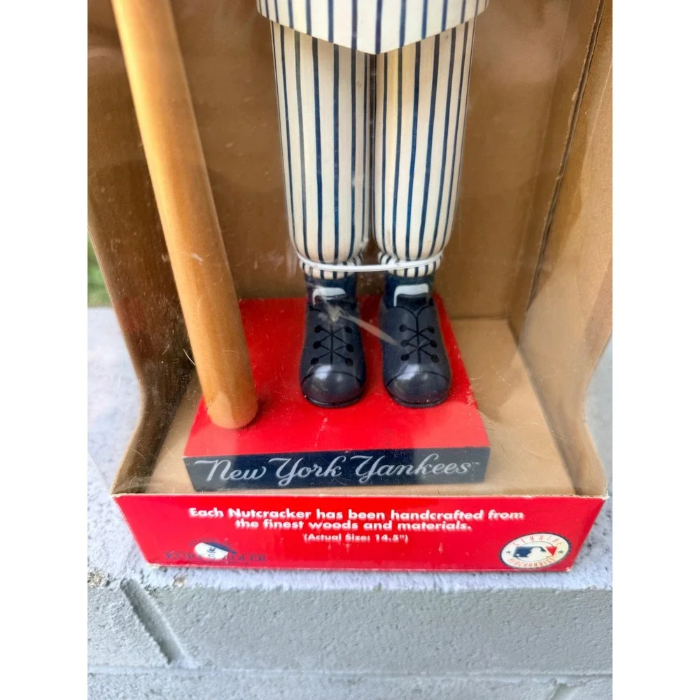 Kurt Adler New York Yankees MLB Nutcracker 14.5